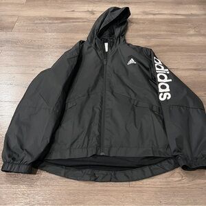 NWOT-Adidas Women’s lightweight wind breaker jacket. Black. Size M